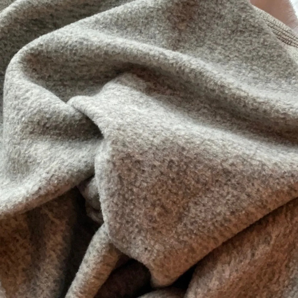 ❄️ Bass brand Comfortable Zip up Sweatshirt ❄️ - Picture 6 of 7